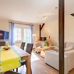 Gruenes Haus ゼーバート・ヘリングスドルフ