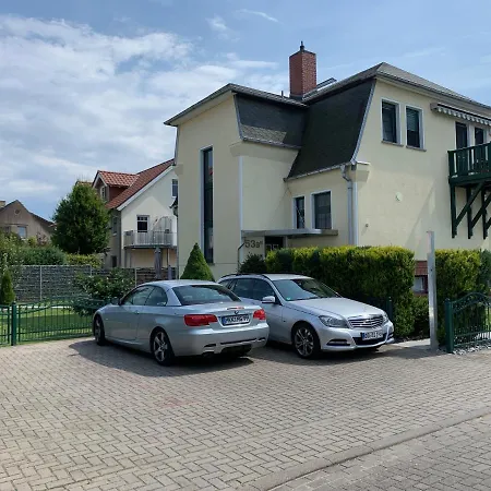Апартаменты Gruenes Haus *