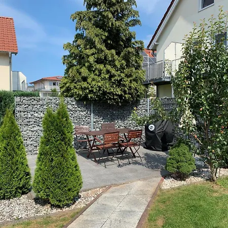 Gruenes Haus Apartmán