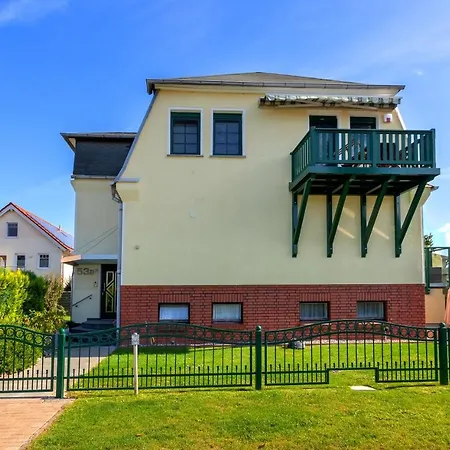 Gruenes Haus *