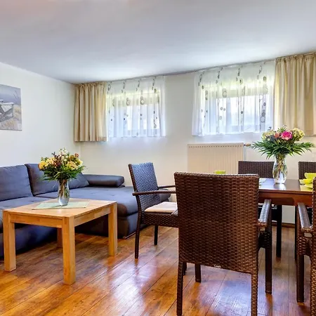 Gruenes Haus Apartmán *